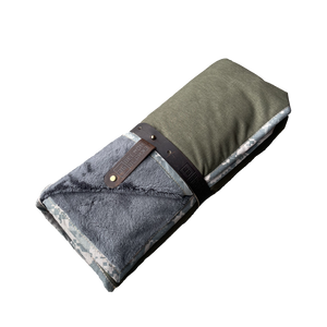 HELLAGOOD Blanket Doug Fir Green with Coal grey furry