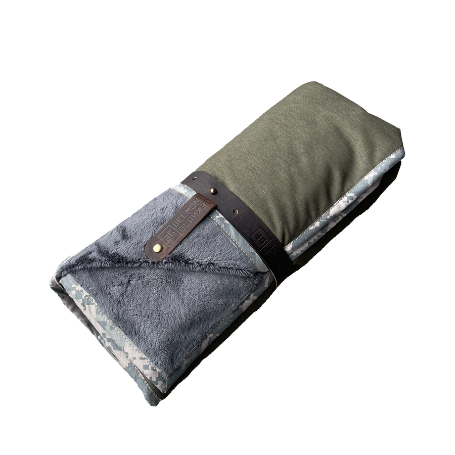 HELLAGOOD Blanket Doug Fir Green with Coal grey furry